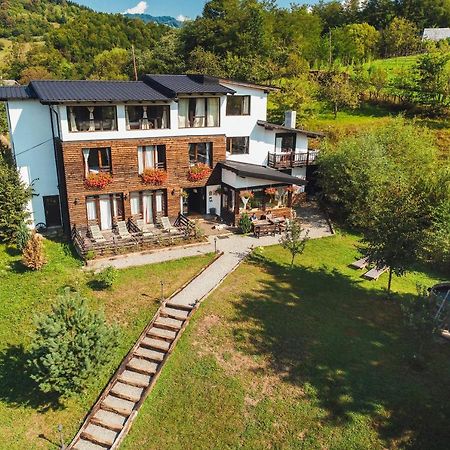 Talhaus Hotel Viseu de Sus Ngoại thất bức ảnh