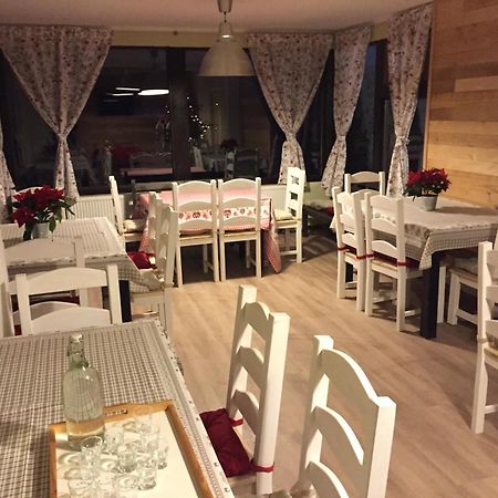 Talhaus Hotel Viseu de Sus Ngoại thất bức ảnh